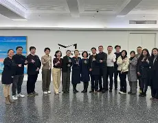 南宫体育入口 -从赛前上海久事完成体检到Faker赛事官方发布夺冠新规，詹姆斯怒砍36分 